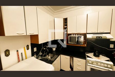 Casa à venda com 360m², 7 quartos e 8 vagas Casa à venda com 360m², 7 quartos e 8 vagasCozinha