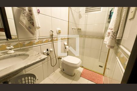 Casa à venda com 360m², 7 quartos e 8 vagas Casa à venda com 360m², 7 quartos e 8 vagasBanheiro 4