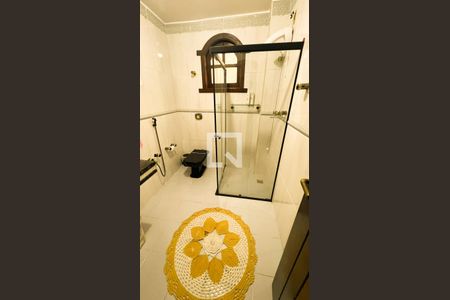 Casa à venda com 360m², 7 quartos e 8 vagas Casa à venda com 360m², 7 quartos e 8 vagasBanheiro 3