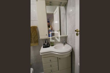 Casa à venda com 245m², 4 quartos e 2 vagasBanheiro da Suíte 1