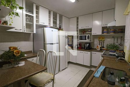 Casa à venda com 245m², 4 quartos e 2 vagasCozinha
