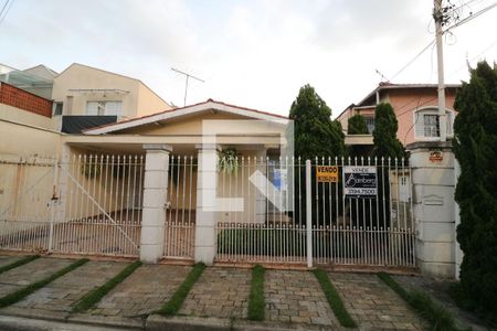 Casa à venda com 245m², 4 quartos e 2 vagasFachada