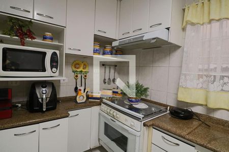 Casa à venda com 245m², 4 quartos e 2 vagasCozinha