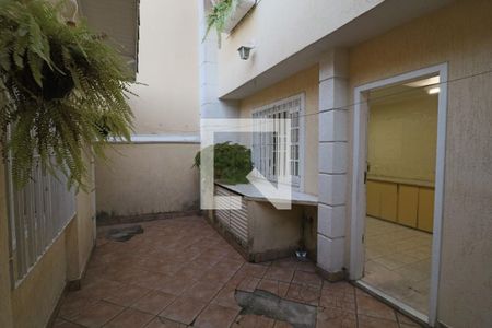 Casa à venda com 245m², 4 quartos e 2 vagasQuintal