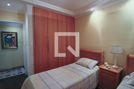 Casa à venda com 245m², 4 quartos e 2 vagasQuarto 2