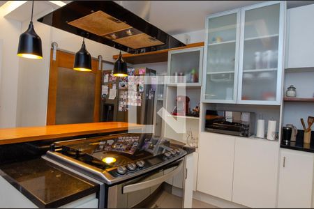 Casa de condomínio à venda com 293m², 4 quartos e 2 vagasCozinha