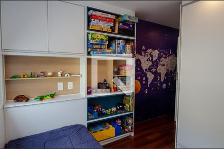 Casa de condomínio à venda com 293m², 4 quartos e 2 vagasSuite 3