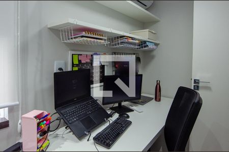 Casa de condomínio à venda com 293m², 4 quartos e 2 vagasEscritório 1