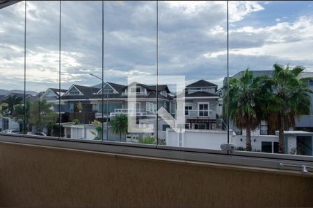 Casa de condomínio à venda com 293m², 4 quartos e 2 vagasVaranda da suite 1