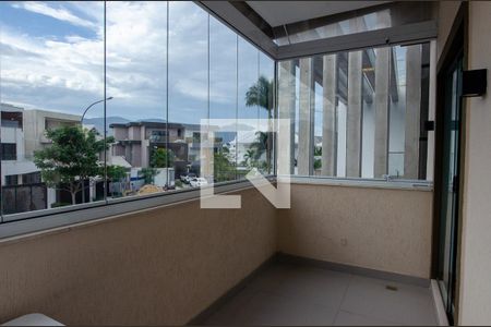 Casa de condomínio à venda com 293m², 4 quartos e 2 vagasVaranda da suite 1