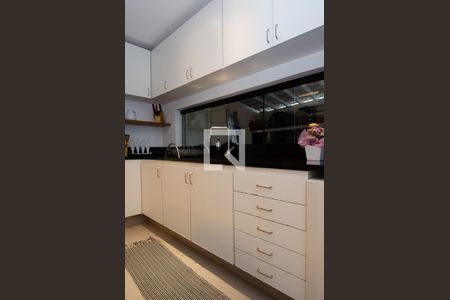 Casa de condomínio à venda com 293m², 4 quartos e 2 vagasCozinha