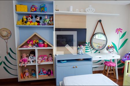 Casa de condomínio à venda com 293m², 4 quartos e 2 vagasSuite 2