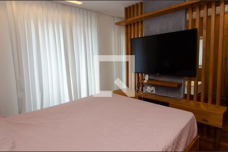 Casa de condomínio à venda com 293m², 4 quartos e 2 vagasSuite 1