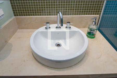 Casa de condomínio à venda com 293m², 4 quartos e 2 vagasBanheiro da Suíte 3