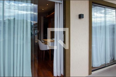 Casa de condomínio à venda com 293m², 4 quartos e 2 vagasVaranda da suite 1