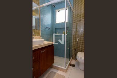 Casa de condomínio à venda com 293m², 4 quartos e 2 vagasBanheiro da Suíte 3