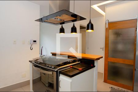 Casa de condomínio à venda com 293m², 4 quartos e 2 vagasCozinha