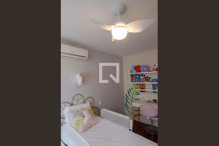 Casa de condomínio à venda com 293m², 4 quartos e 2 vagasSuite 2