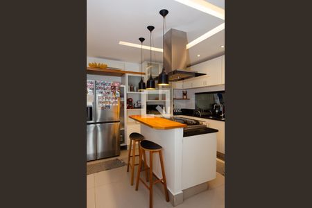 Casa de condomínio à venda com 293m², 4 quartos e 2 vagasCozinha