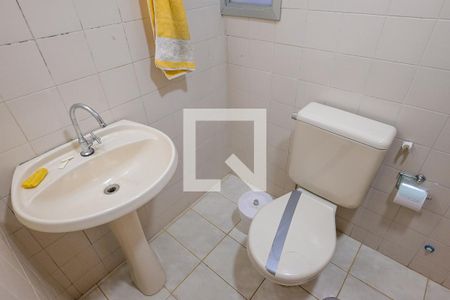 Apartamento à venda com 61m², 2 quartos e 1 vaga Apartamento à venda com 61m², 2 quartos e 1 vagaBanheiro