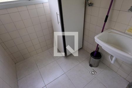 Apartamento à venda com 61m², 2 quartos e 1 vaga Apartamento à venda com 61m², 2 quartos e 1 vagaArea de Serviço