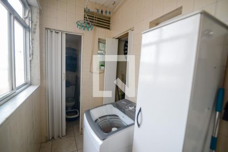 Apartamento à venda com 70m², 2 quartos e 1 vagaÁrea de Serviço