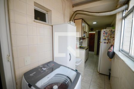 Apartamento à venda com 70m², 2 quartos e 1 vagaÁrea de Serviço