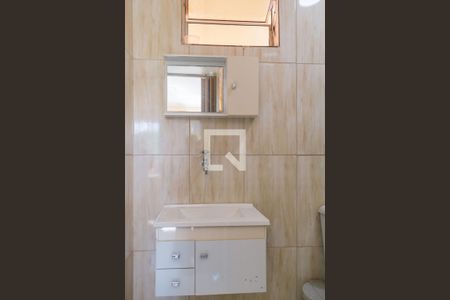 Casa à venda com 130m², 2 quartos e 2 vagasBanheiro 1