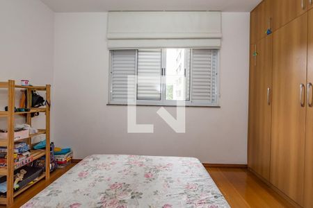 Casa à venda com 296m², 4 quartos e 4 vagasQuarto 2