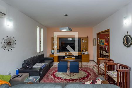Sala de casa para alugar com 4 quartos, 250m² em Santa Lúcia, Belo Horizonte