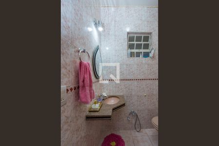 Casa à venda com 296m², 4 quartos e 4 vagasLavabo