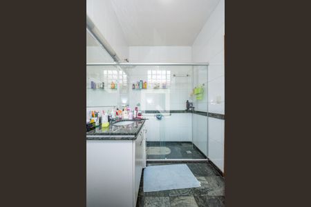 Casa à venda com 296m², 4 quartos e 4 vagasBanheiro da Suíte