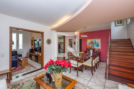 Casa à venda com 296m², 4 quartos e 4 vagasSala 2