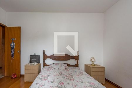 Casa à venda com 296m², 4 quartos e 4 vagasQuarto 2