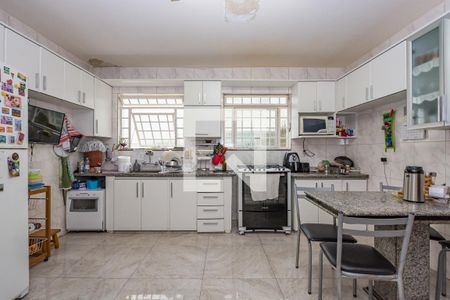 Casa à venda com 296m², 4 quartos e 4 vagasCozinha