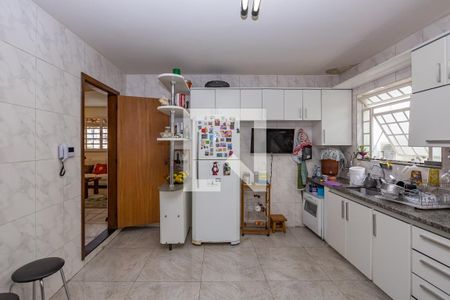 Casa à venda com 296m², 4 quartos e 4 vagasCozinha
