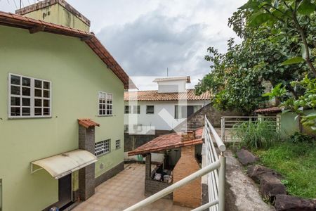 Casa à venda com 296m², 4 quartos e 4 vagasQuintal