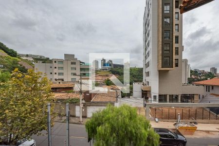 Casa à venda com 296m², 4 quartos e 4 vagasQuarto 2