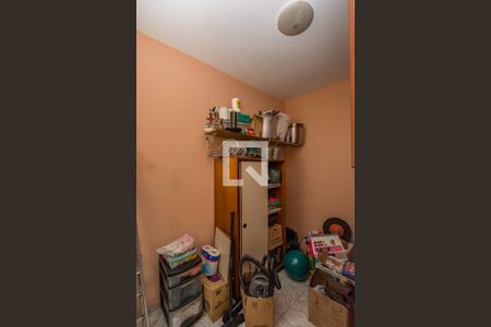 Casa à venda com 296m², 4 quartos e 4 vagasQuarto de Serviço