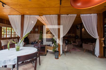 Casa para alugar com 640m², 4 quartos e 3 vagasSalão Gourmet