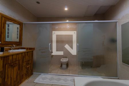 Casa para alugar com 640m², 4 quartos e 3 vagasBanheiro da Suíte 2