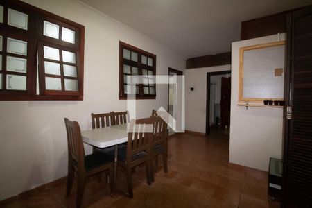 Casa para alugar com 640m², 4 quartos e 3 vagasSala