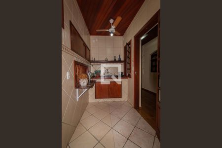 Casa para alugar com 640m², 4 quartos e 3 vagasCorredor