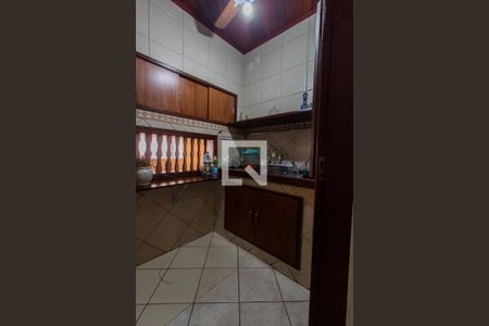 Casa para alugar com 640m², 4 quartos e 3 vagasCorredor