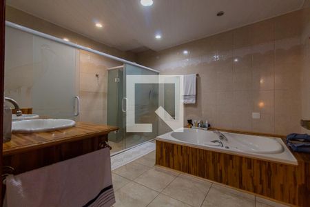 Casa para alugar com 640m², 4 quartos e 3 vagasBanheiro da Suíte 2