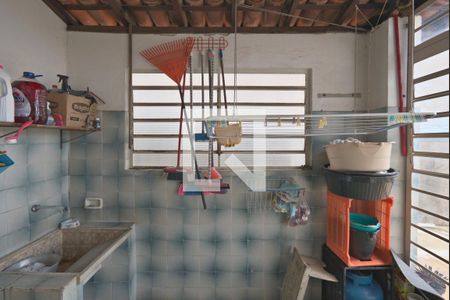 Casa à venda com 220m², 4 quartos e 2 vagas Casa à venda com 220m², 4 quartos e 2 vagasÁrea de Serviço