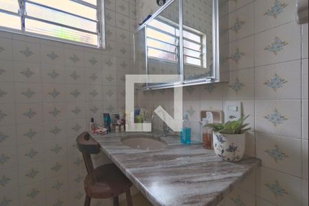 Casa à venda com 220m², 4 quartos e 2 vagas Casa à venda com 220m², 4 quartos e 2 vagasBanheiro da Suíte