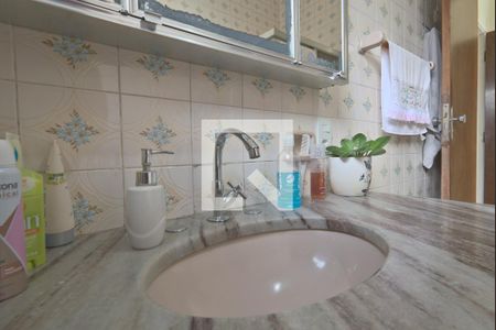 Casa à venda com 220m², 4 quartos e 2 vagas Casa à venda com 220m², 4 quartos e 2 vagasBanheiro da Suíte