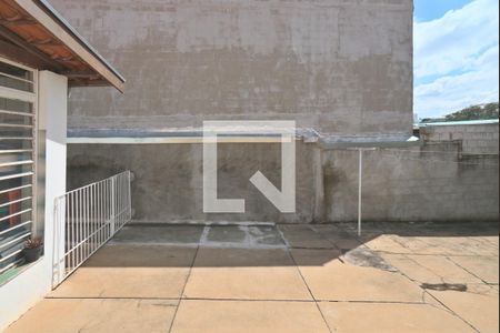 Casa à venda com 220m², 4 quartos e 2 vagas Casa à venda com 220m², 4 quartos e 2 vagasVista da Suíte