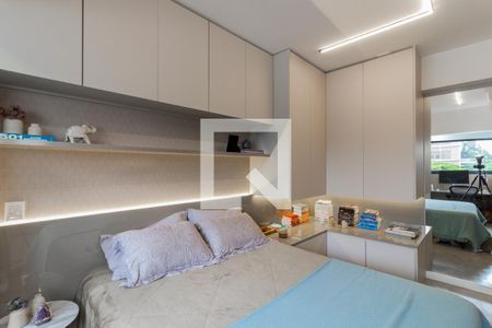 Suíte de apartamento à venda com 2 quartos, 85m² em Vila Olímpia, São Paulo